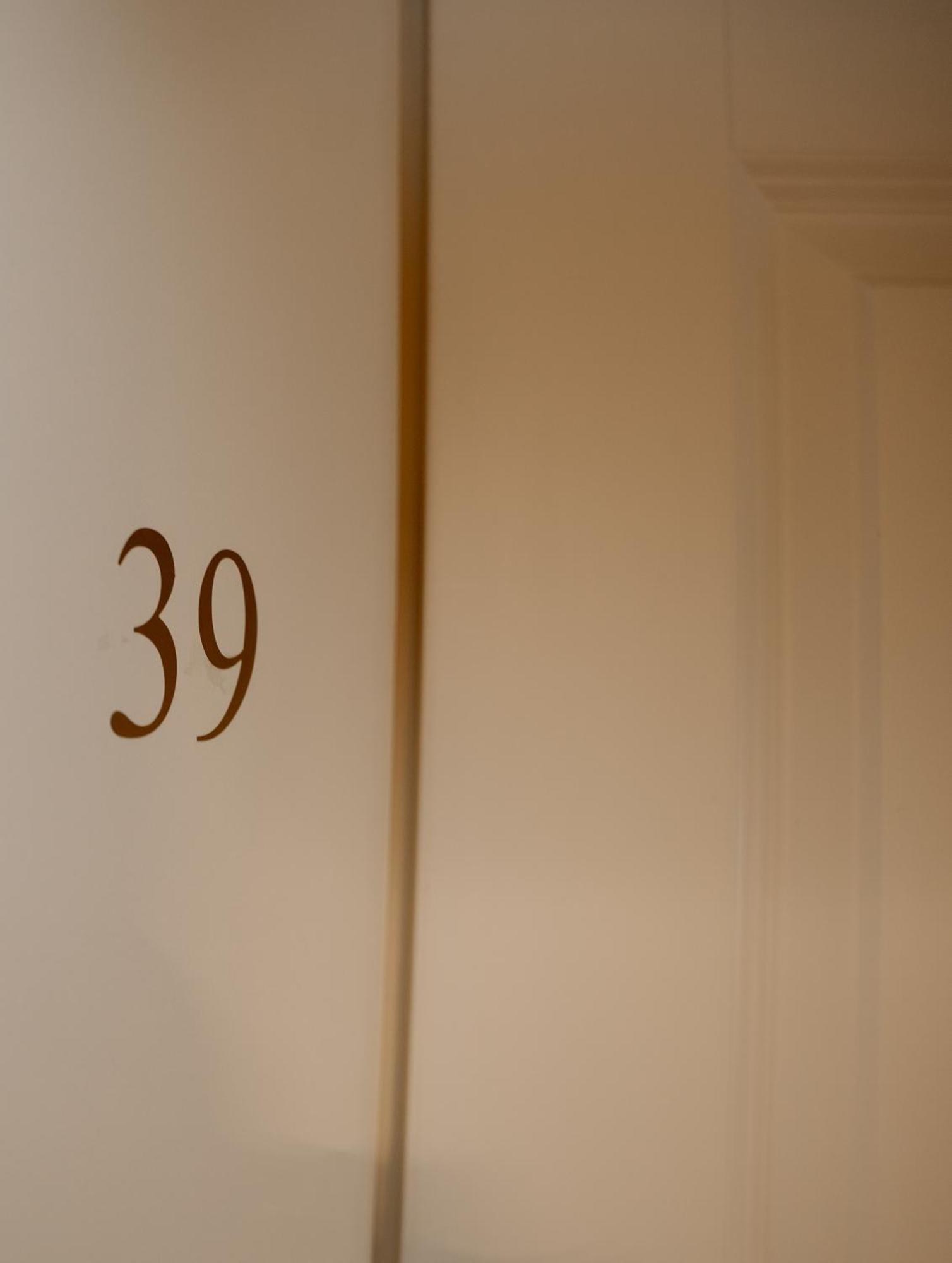 Single Room,1646444256:JPEG